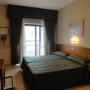 alameda-malaga.hotelsinnerja.org/
