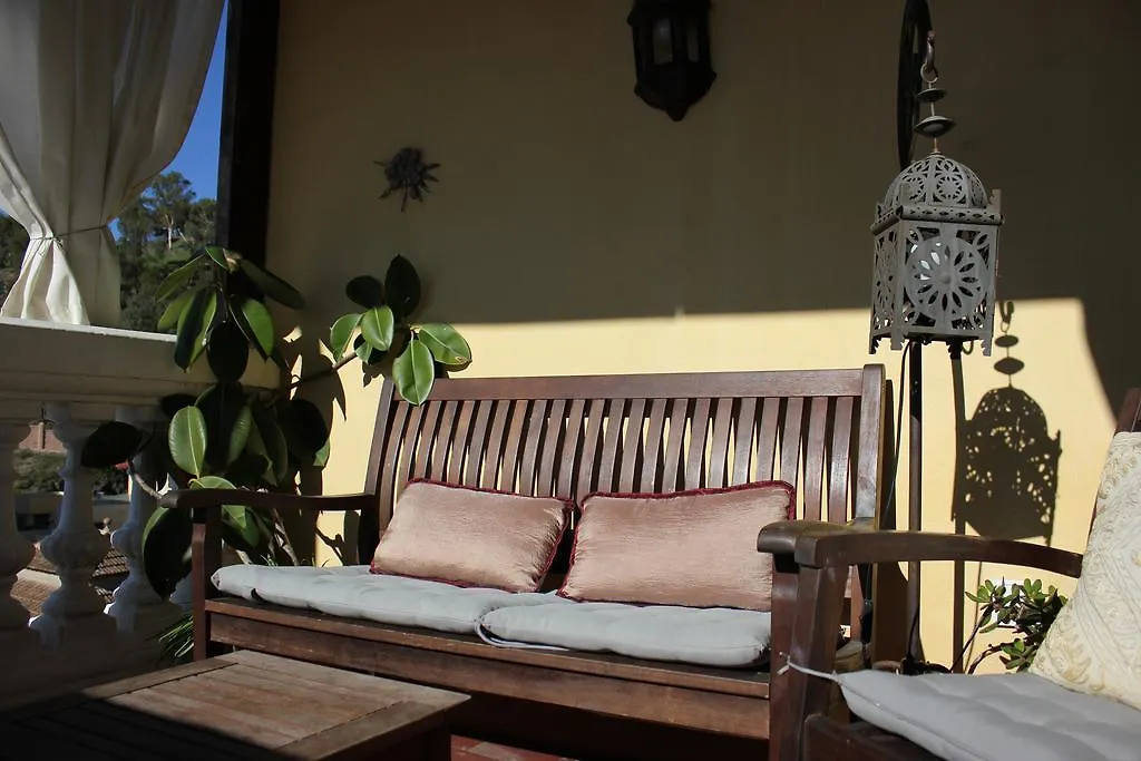 Villa Alicia Guest House مالقة